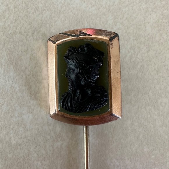 Antique Victorian 12kt rose gold filled left facing jet cameo jade stick pin - Picture 4 of 7